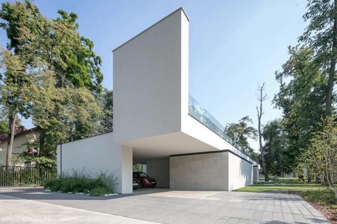 竞博官方网站LONG HOUSE：狭长地块上确当代美学之居(图7)