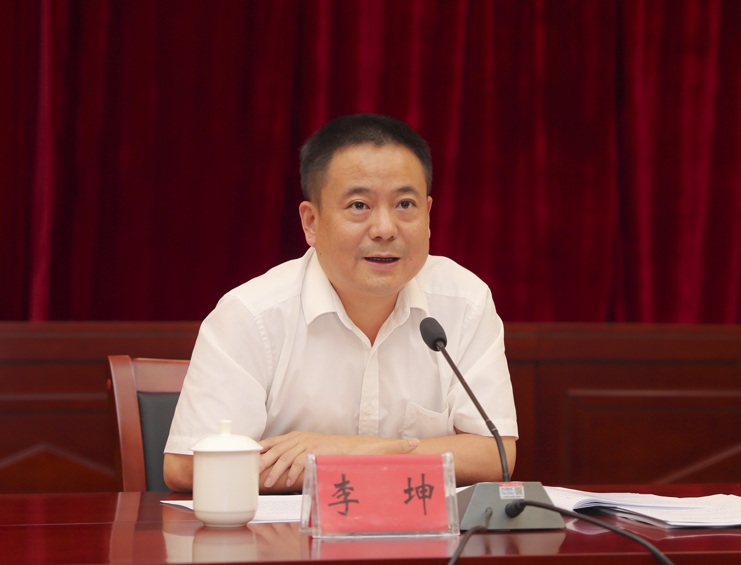 竞博官方网站做好财产文章 让“百万万工程”可感可及(图1)